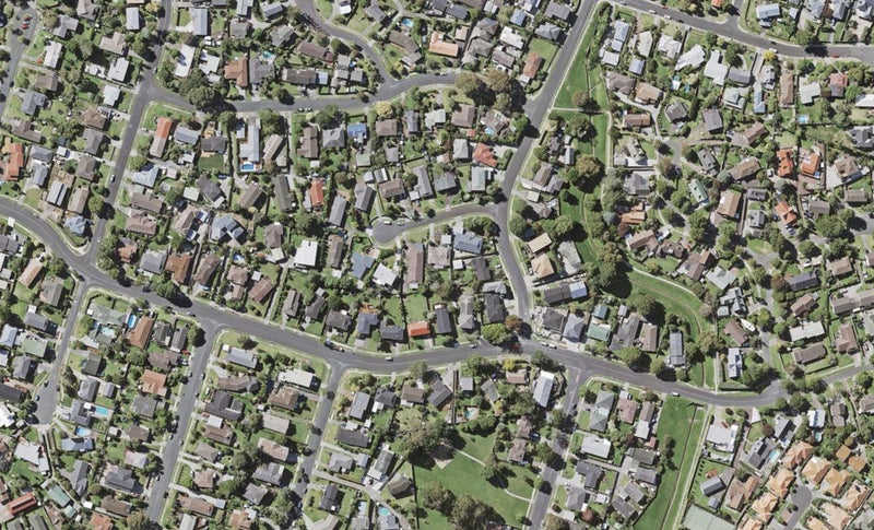 4C Towra Place, Botany Downs, Auckland - Carousel 1
