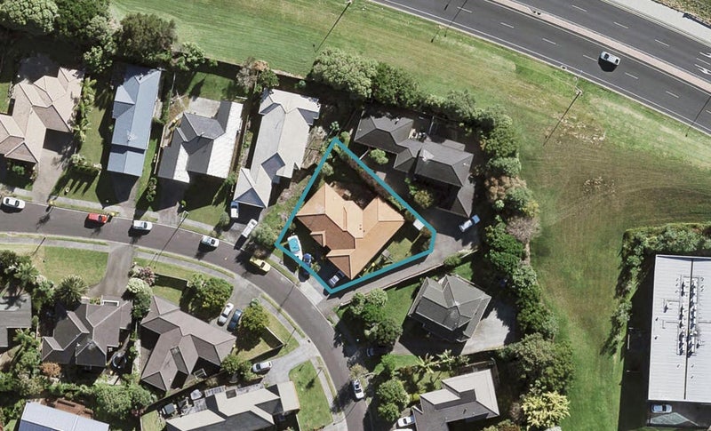 30 Pukatea Avenue, Albany, Auckland - Carousel 1