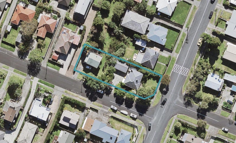 1A Riverview Road, New Lynn, Auckland - Carousel 1