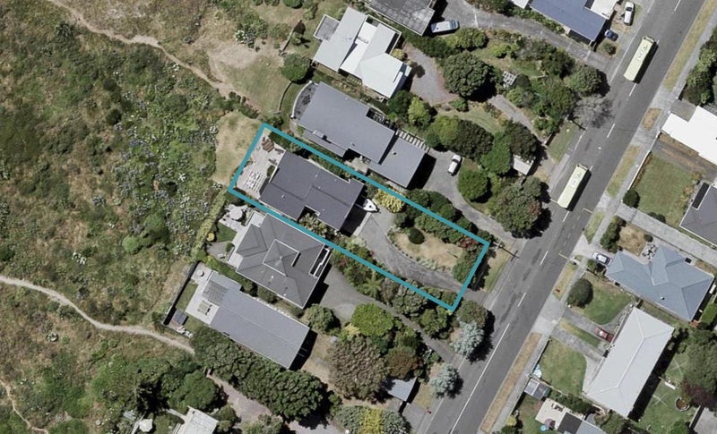87 Manly Street, Paraparaumu Beach, Paraparaumu - Carousel 1
