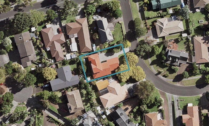 3 Cumbrian Place, Conifer Grove, Takanini - Carousel 1