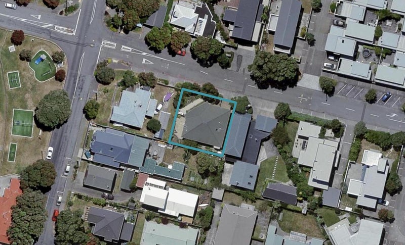 64 Ludlam Street, Seatoun, Wellington - Carousel 1