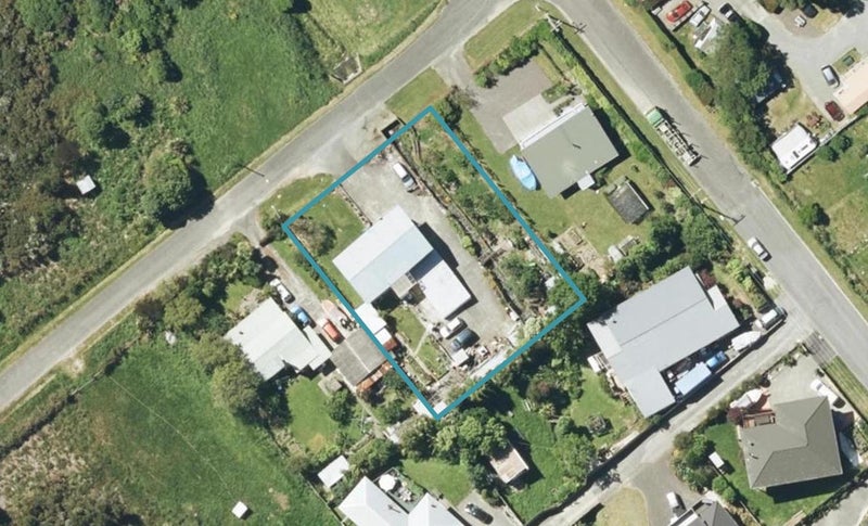 132 Moana View Road, Waikawa, Picton - Carousel 1