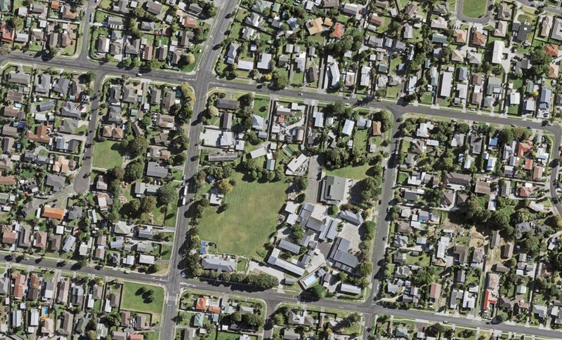 6/9 Blanes Road, Weymouth, Auckland - Carousel 1