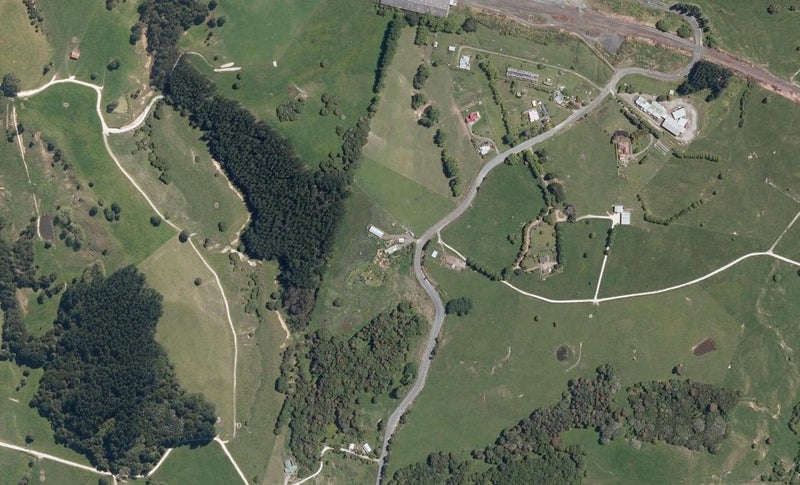 72 Whakapirau Road, Maungaturoto, Maungaturoto - Carousel 1