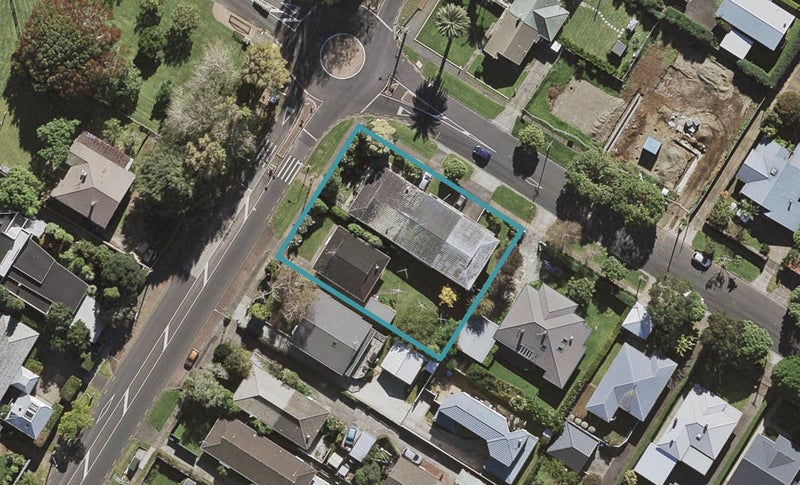 1/139 Campbell Road, One Tree Hill, Auckland - Carousel 1