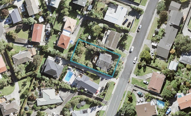 15 Tainui Street, Torbay, Auckland - Carousel 1