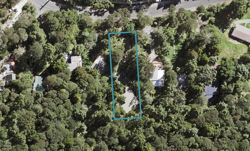 167 Laingholm Drive, Laingholm, Auckland - Carousel 1