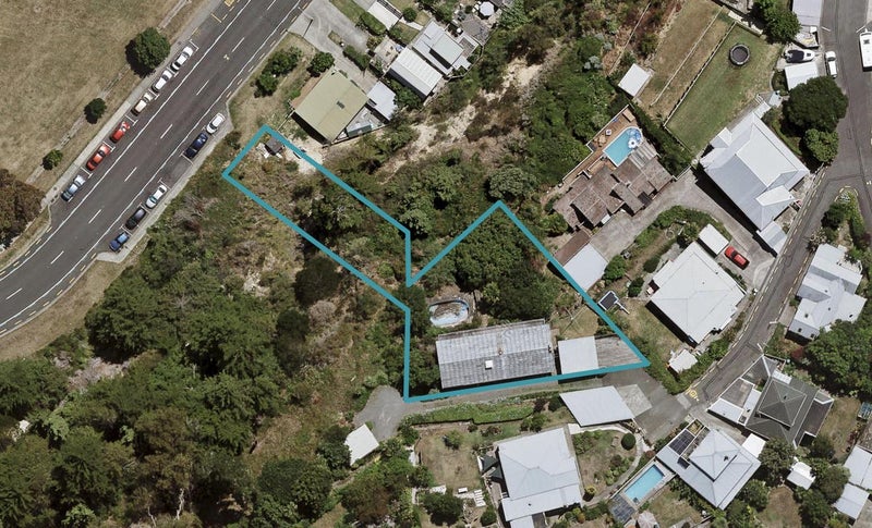 8A Goldsmith Terrace, Hospital Hill, Napier - Carousel 1