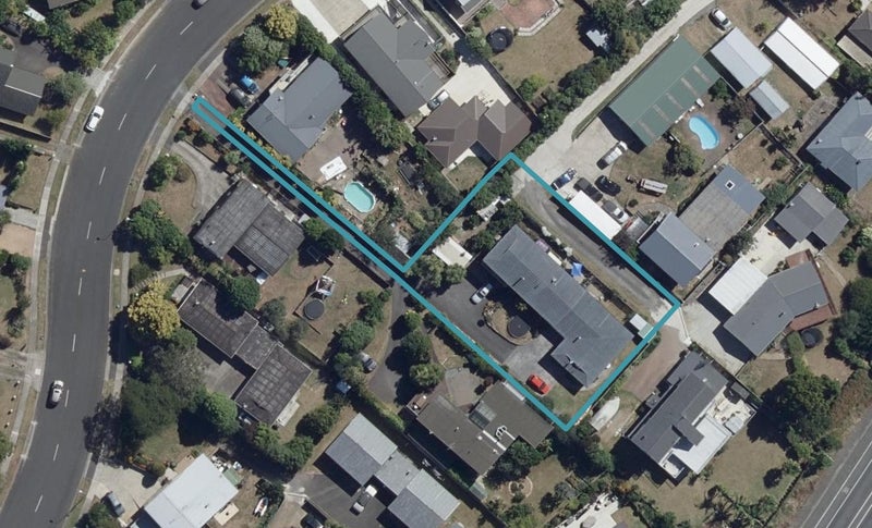 91A Poaka Avenue, Dinsdale, Hamilton - Carousel 1