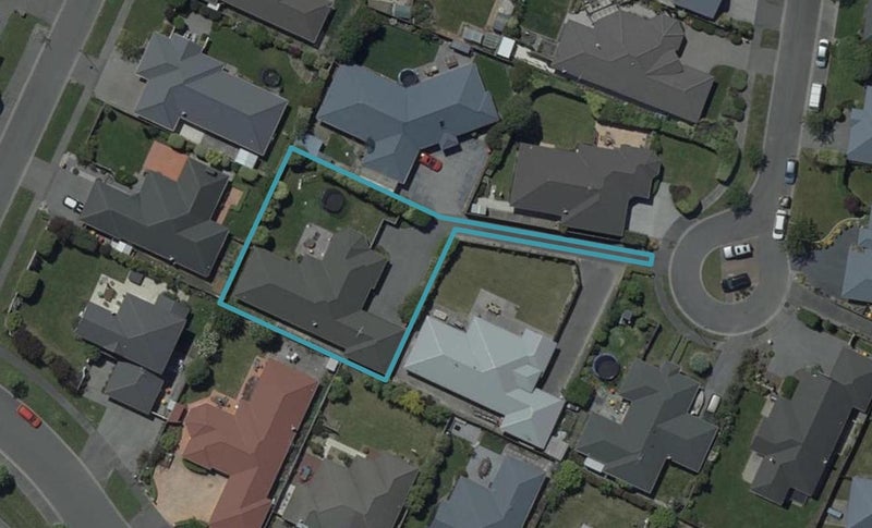 10 Antonia Place, Aidanfield, Christchurch - Carousel 1