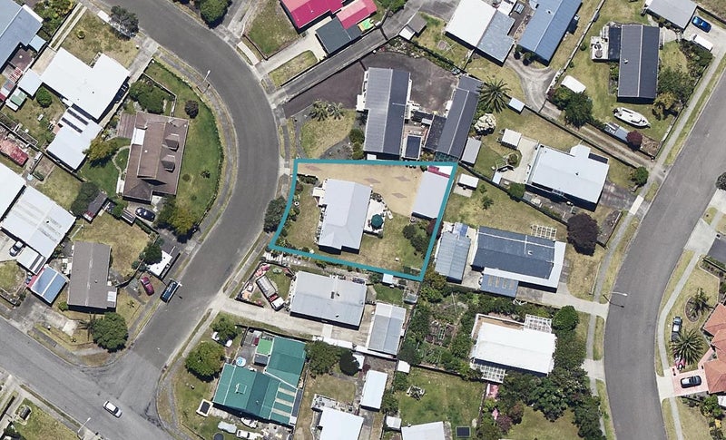 6 Alpha Avenue, Coastlands, Whakatane - Carousel 1