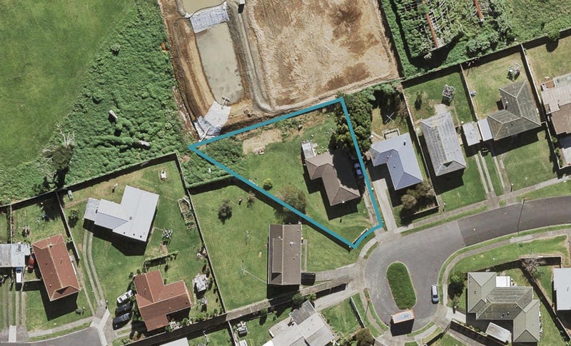15 Curlew Place, Favona, Auckland - Carousel 1