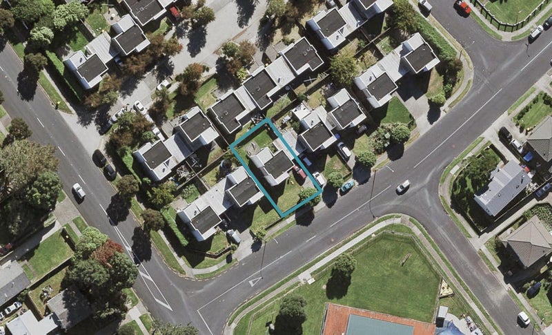 2B Elmdon Street, Mangere, Auckland - Carousel 1