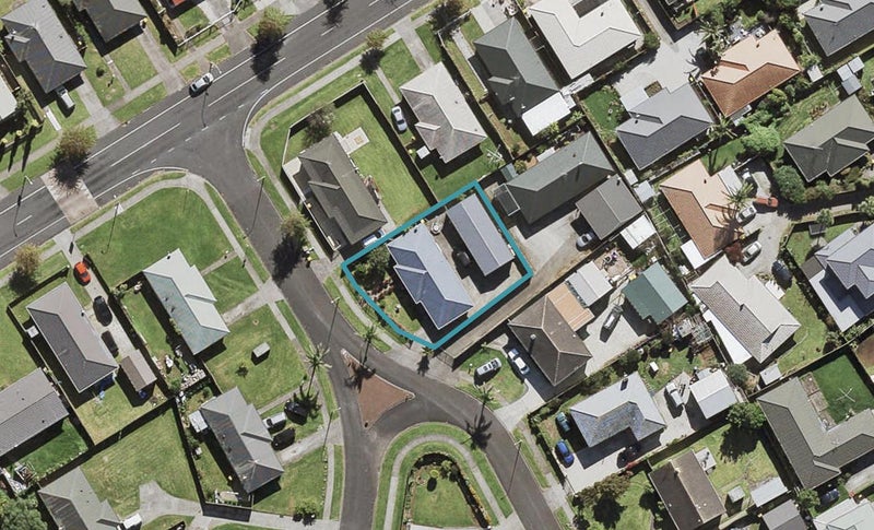 61 Tua Place, Favona, Auckland - Carousel 1