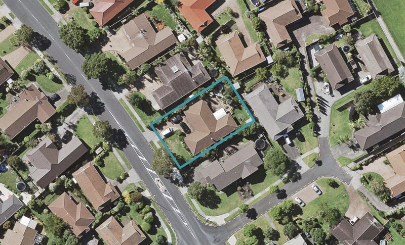 67 Mirrabooka Avenue, Botany Downs, Auckland - Carousel 1