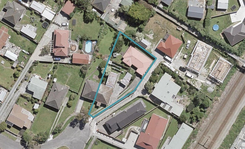 1/5 WATKINS GR, Taita, Lower Hutt - Carousel 1