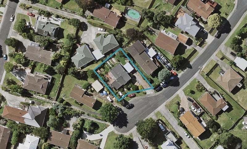 7 Tesla Place, Totara Vale, Auckland - Carousel 1