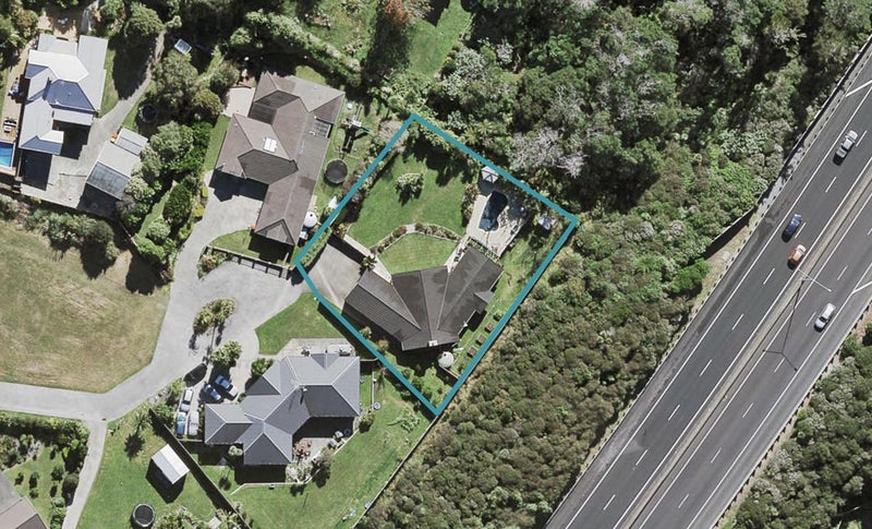 5C Olwyn Place, Greenhithe, Auckland - Carousel 1