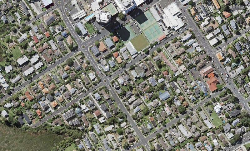 22 Bracken Avenue, Takapuna, Auckland - Carousel 1
