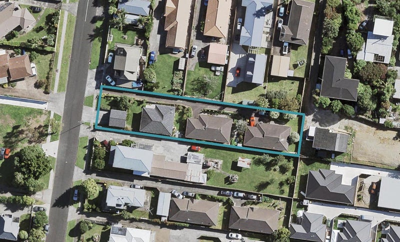 1/13 Domain Road, Weymouth, Auckland - Carousel 1