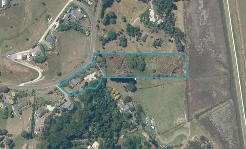 56 Nilgiri Road, Poraiti, Napier - Carousel 1