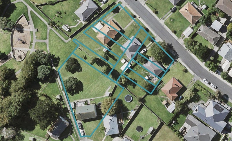 4 Te One place, Belmont, Auckland - Carousel 1