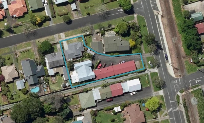 15 Lupton Avenue, Kensington, Whangārei - Carousel 1
