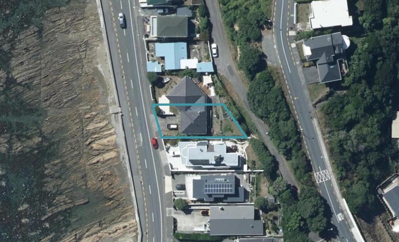 28 Sunset Parade, Plimmerton, Porirua - Carousel 1