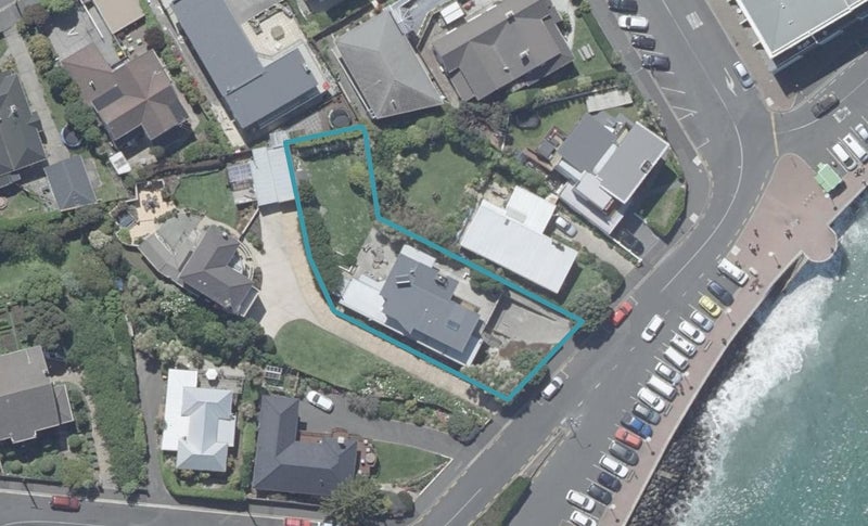 8 Cliffs Road, Saint Clair, Dunedin - Carousel 1