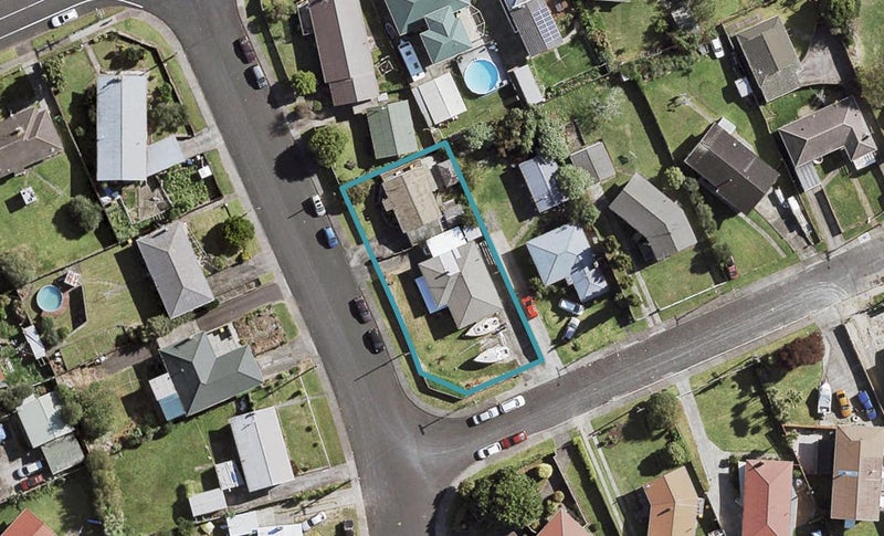 1/2 Jenkins Place, Manurewa East, Auckland - Carousel 1