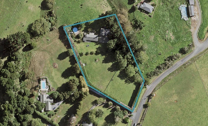 401 Tuhimata Road, Drury - Carousel 1