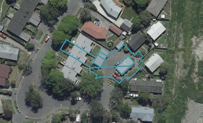 2/27 Clivedon Place, Redwood, Christchurch - Carousel 1