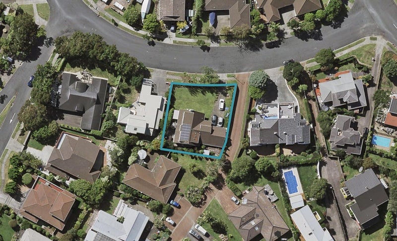 39 Coldham Crescent, Saint Johns, Auckland - Carousel 1