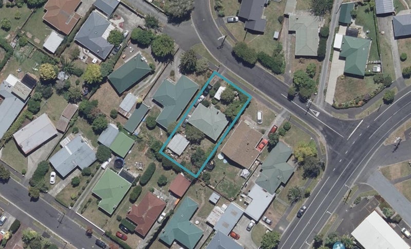 5 Panair Crescent, Hillcrest, Hamilton - Carousel 1
