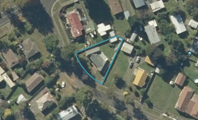 9 Paekiri Street, Turangi - Carousel 1