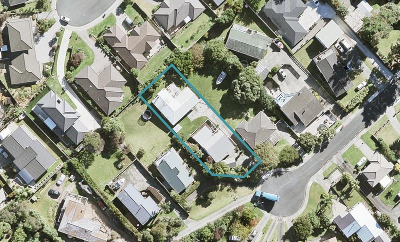 1/12 Moera Place, Stanmore Bay, Whangaparāoa - Carousel 1