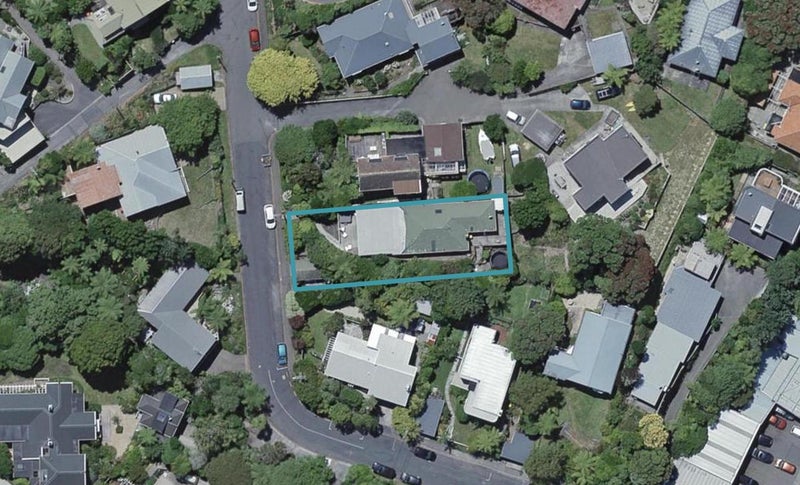 16 Baroda Street, Khandallah, Wellington - Carousel 1