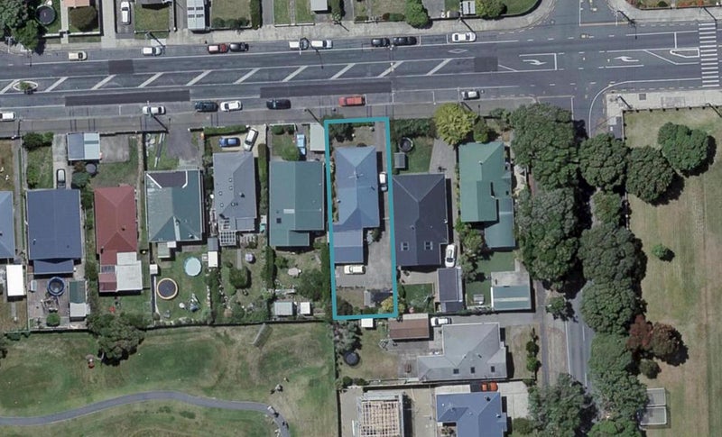 462 Broadway, Miramar, Wellington - Carousel 1
