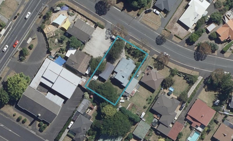 27 Ridout Street, Maeroa, Hamilton - Carousel 1