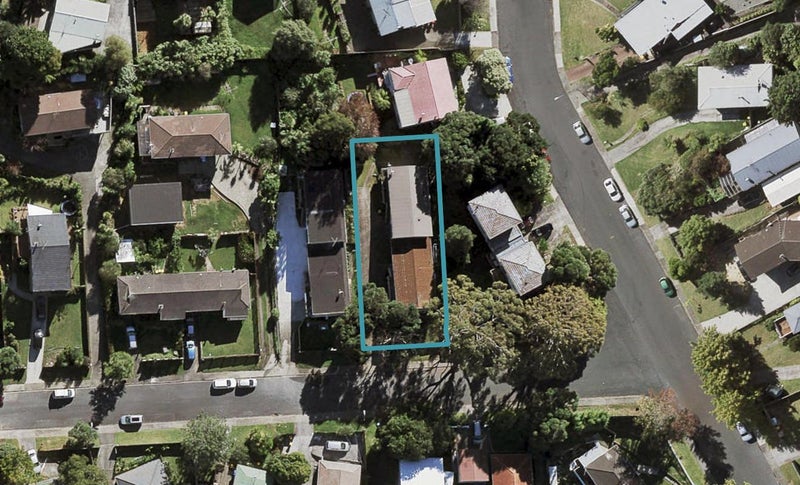 1/3 Jenanne Place, Tōtara Vale, Auckland - Carousel 1