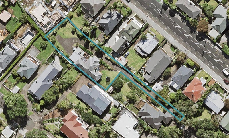 12 Toroa Terrace, Mount Albert, Auckland - Carousel 1