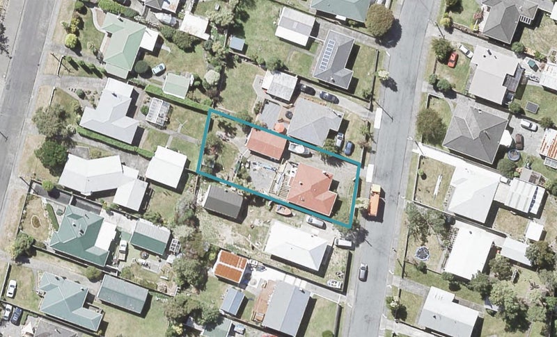 80 Peel Place, Wainuiomata, Lower Hutt - Carousel 1