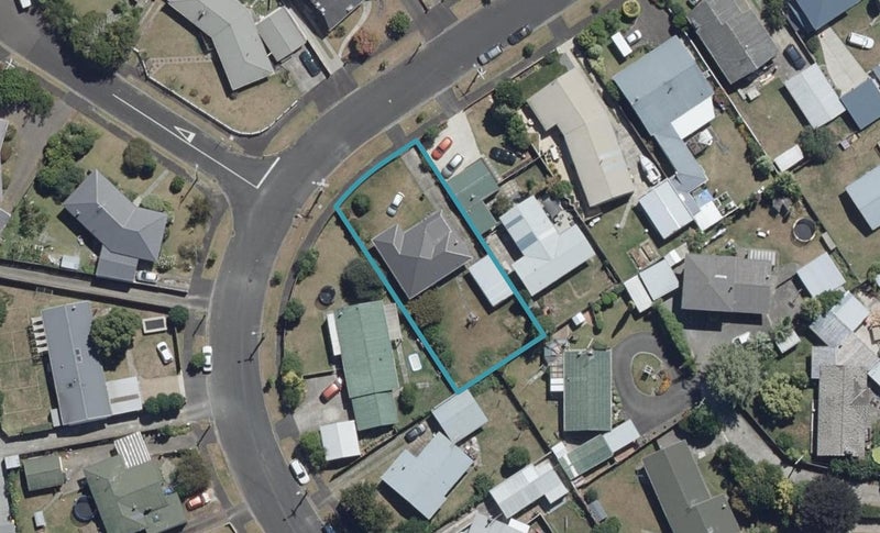 66 Fitzroy Avenue, Fitzroy, Hamilton - Carousel 1
