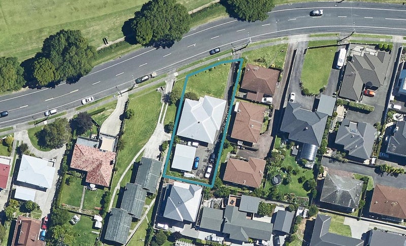 60 Vale Street, Otumoetai, Tauranga - Carousel 1
