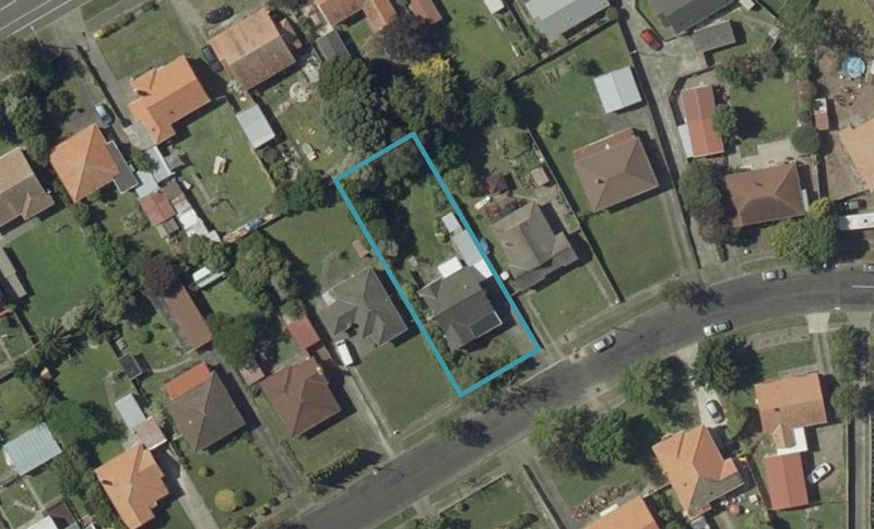 125 Savage Crescent, West End, Palmerston North - Carousel 1