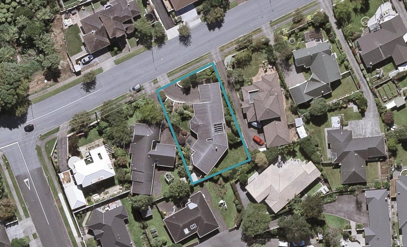 15 Karina Road, Merrilands, New Plymouth - Carousel 1