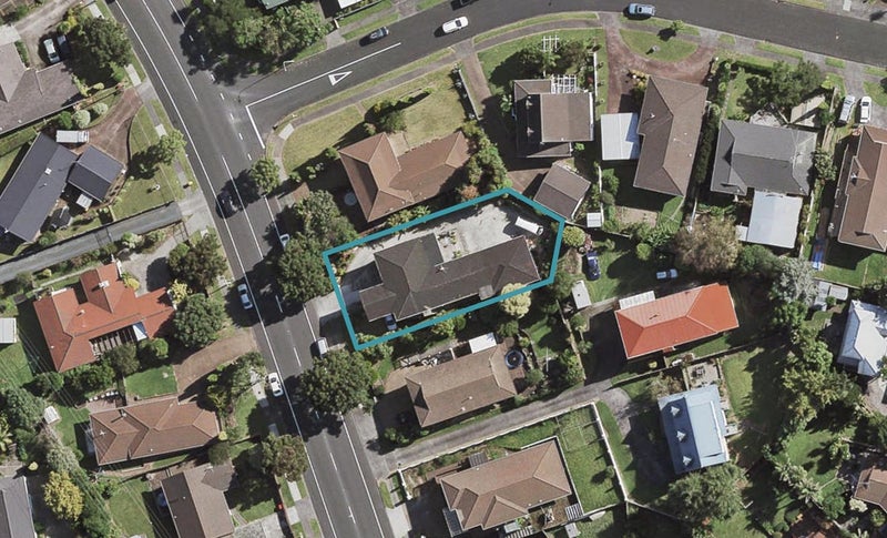 142 Everglade Drive, Totara Heights, Auckland - Carousel 1