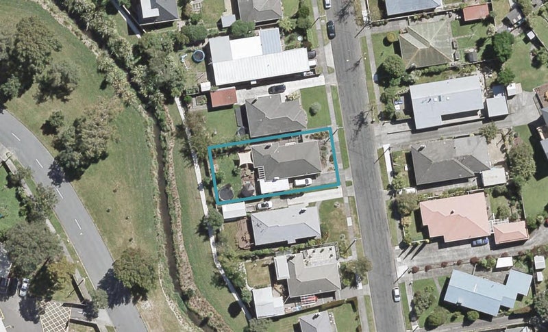 14 Parnell Street, Fairfield, Lower Hutt - Carousel 1