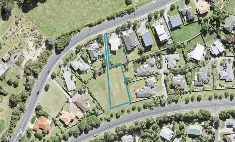 1165 Whangaparaoa Road, Gulf Harbour, Whangaparāoa - Carousel 1